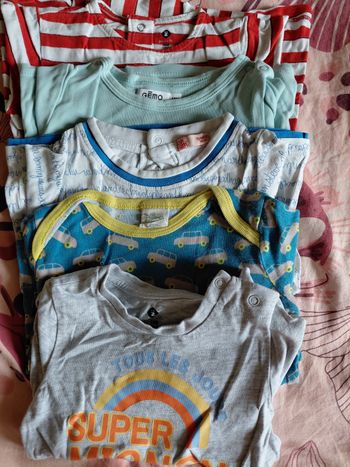 Lot tee shirt manches longues