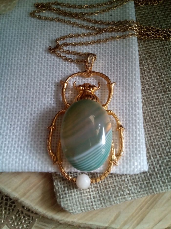 Collier scarabée en pierres naturelles semi précieuses - photo numéro 2