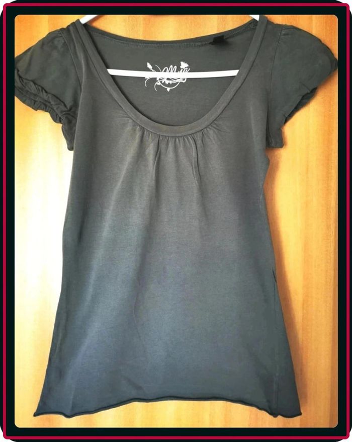 Tee shirt kaki