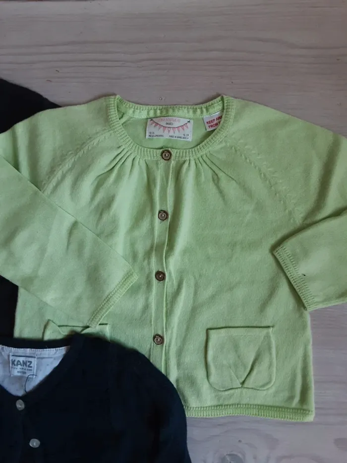 Lot 3 gilets fin T. 86-92 cm (18-24 mois) - photo numéro 3