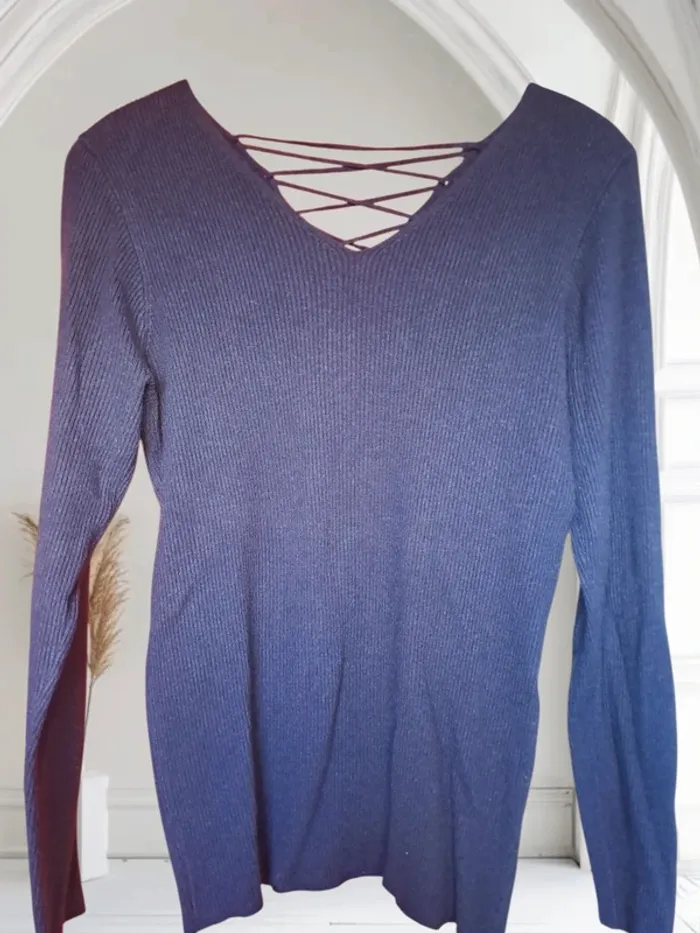 Pull liens croisés dans le dos taille L/XL