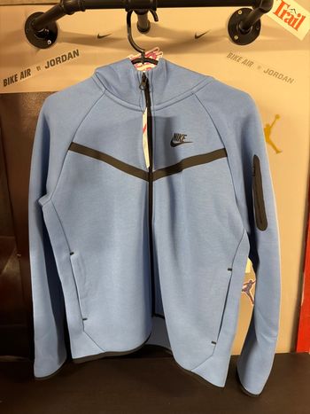 Veste Nike tech bleu ciel 