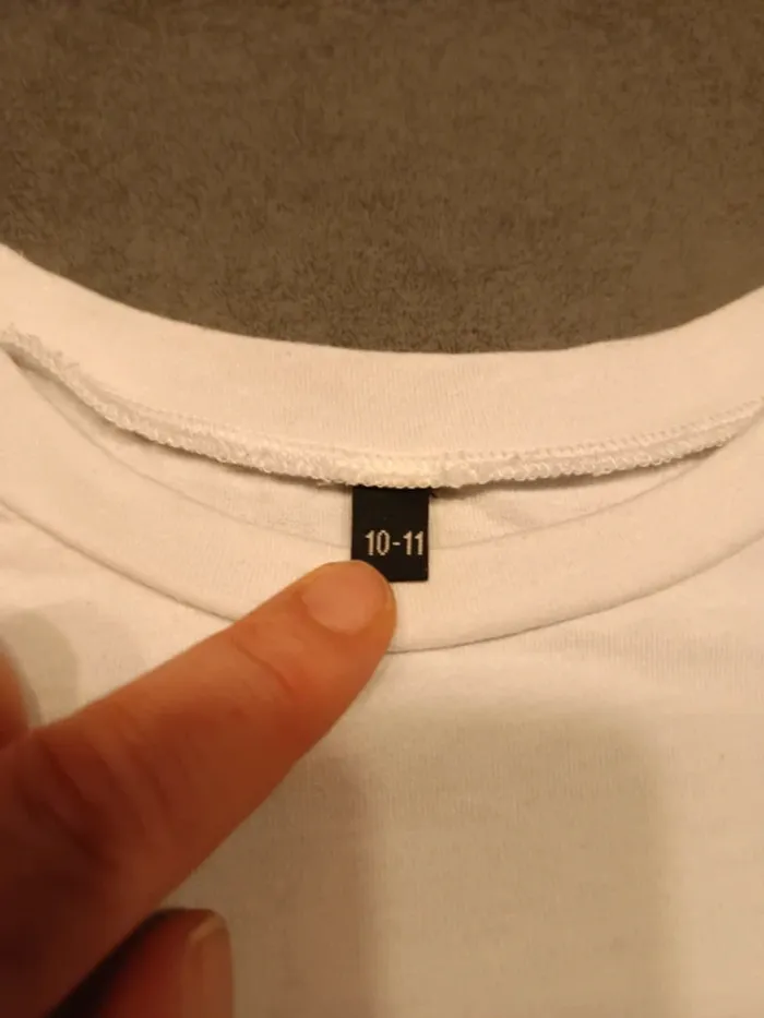 Vends tee-shirt enfant SHEIN Brooklyn 1987 taille 10-11 ans. - photo numéro 3