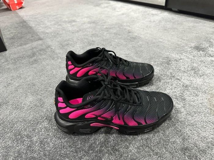 Tn noir et rose taille 28