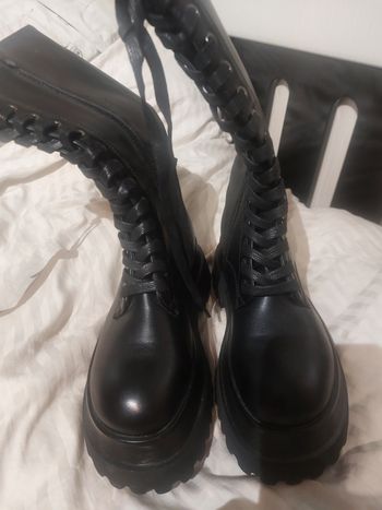 Botte haute lasset et fermeture eclaie