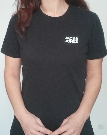 T-shirt homme ou unisexe jack&Jones taille 34