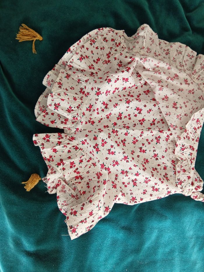 Jupe short fleuri 7 ans - photo numéro 2