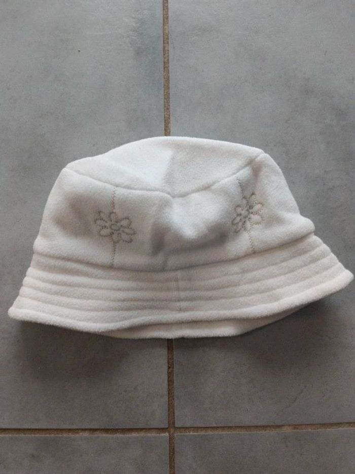 Bonnet blanc