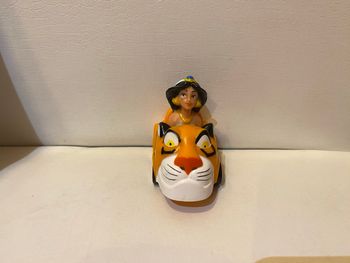 Figurine Jasmine rajah 