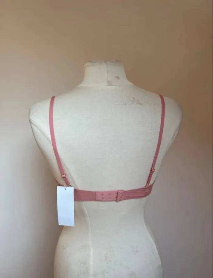 Soutien gorge neuf avec étiquette Etam dentelle 🌸 90B - photo numéro 6