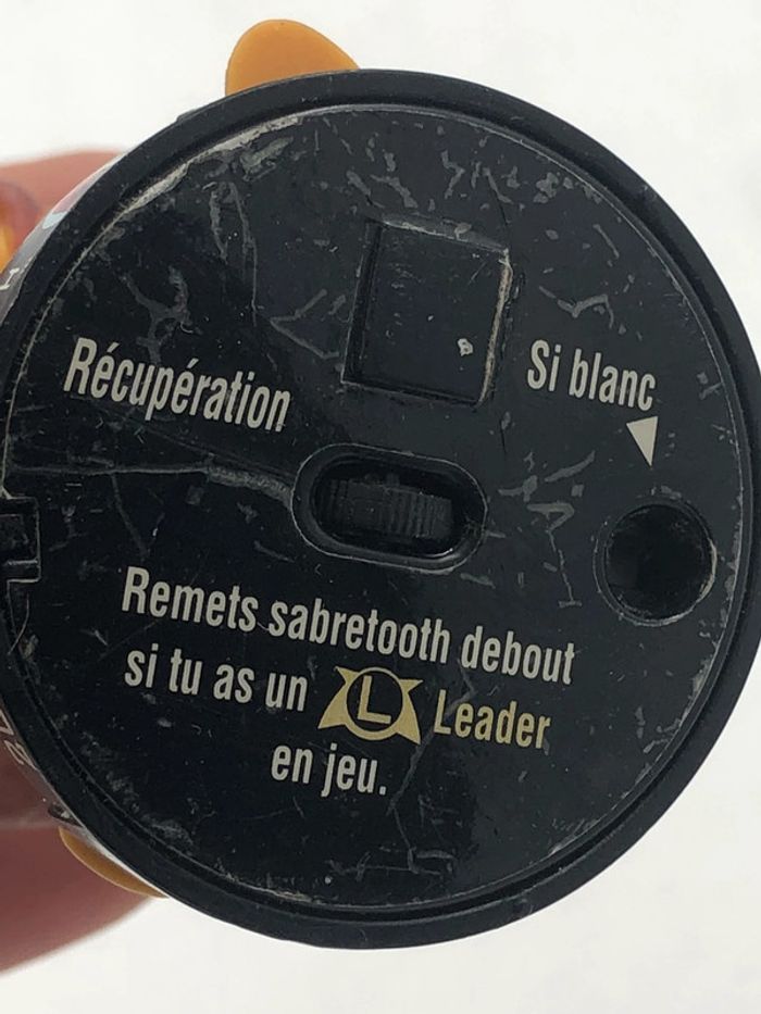 Figurine Marvel 2008 Dent de sabre 9 cm - photo numéro 6