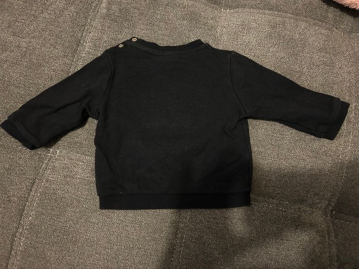 Pull bleu Marvel 6 mois