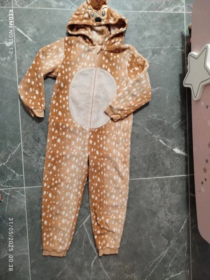Pyjama hiver 1 pièce fille 5/6 ans combi  tout doux bien chaud Disney Bambi