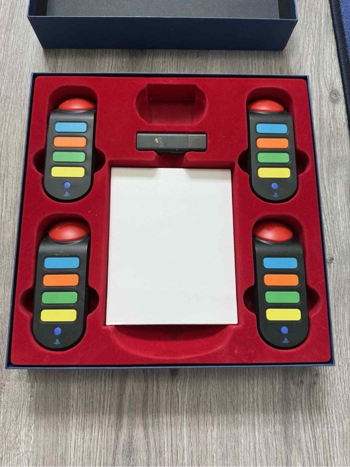Buzz Quizz TV édition collector PS3 - photo numéro 2
