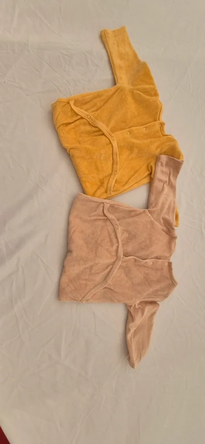 Pyjamas 9 mois - photo numéro 2