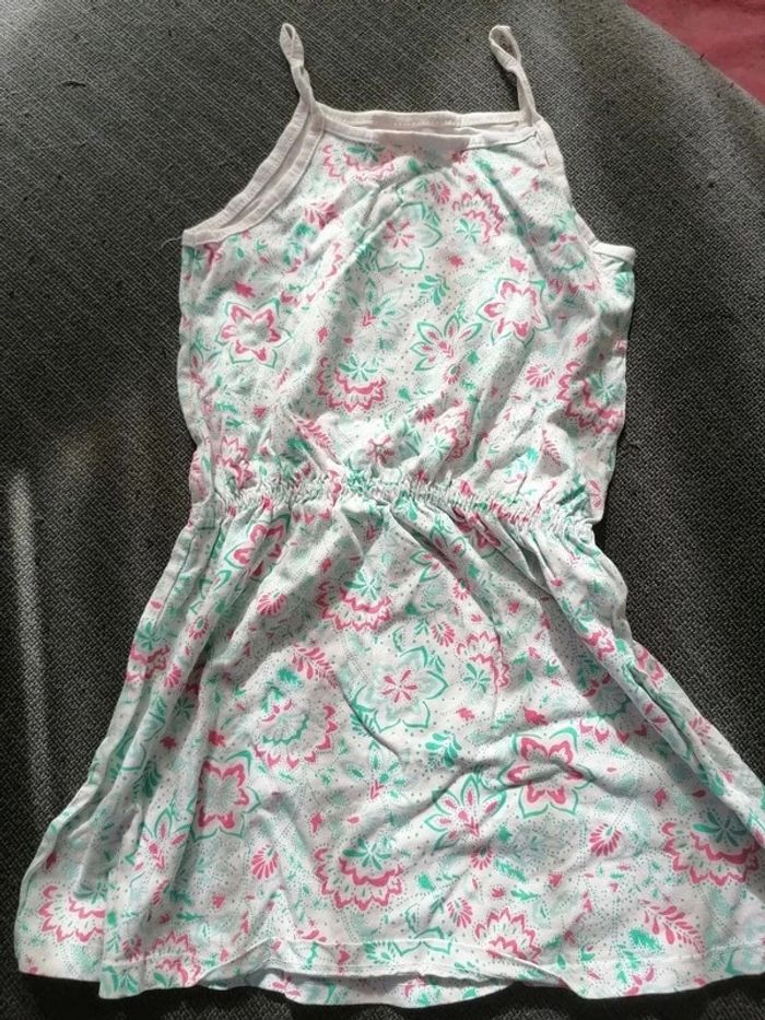 Robe Taille: 5 ans - photo numéro 5