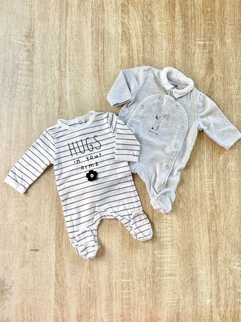 2 pyjamas bébé fille