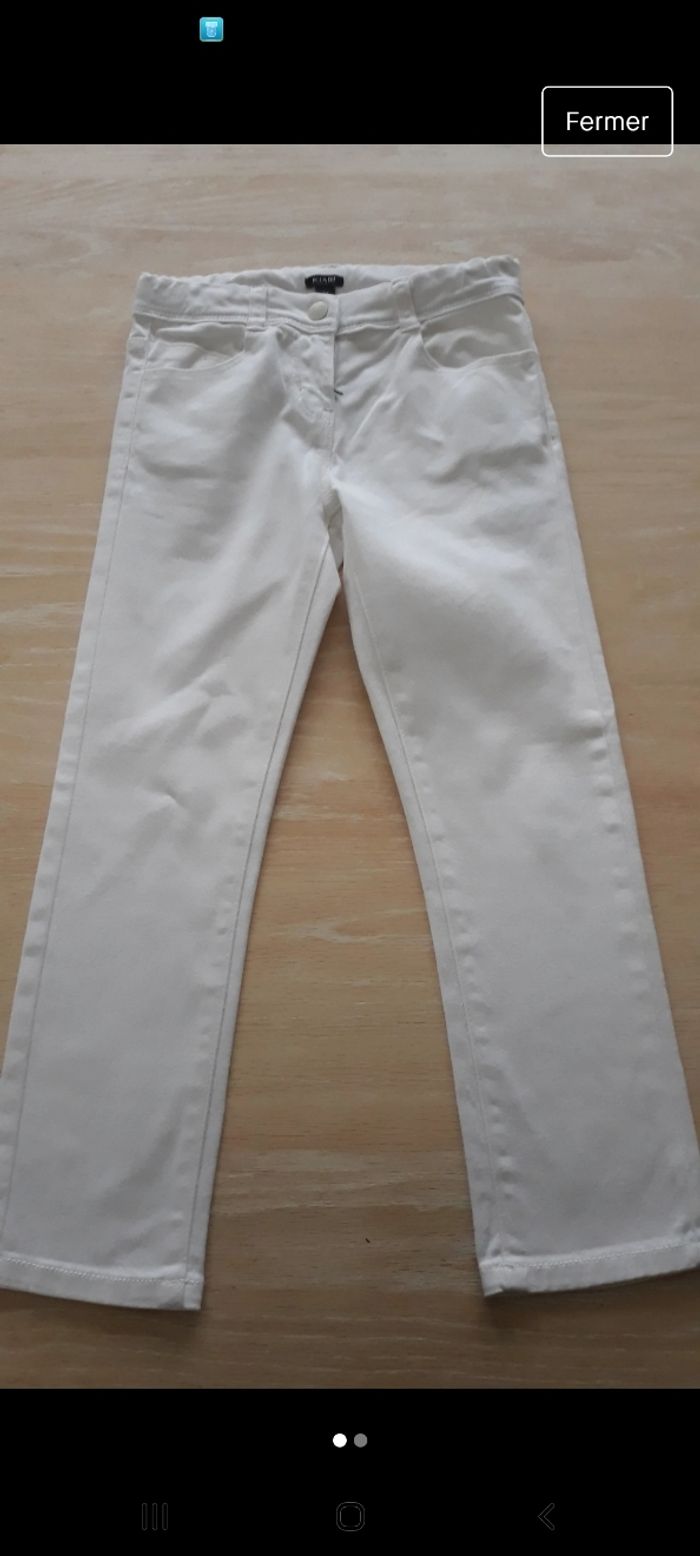 Pantacourt Kiabi fille 8 ans- Excellent état