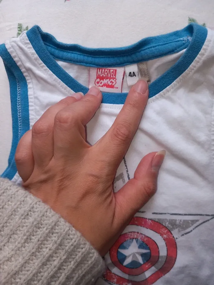 Lot short et T-shirt sans manche - photo numéro 6