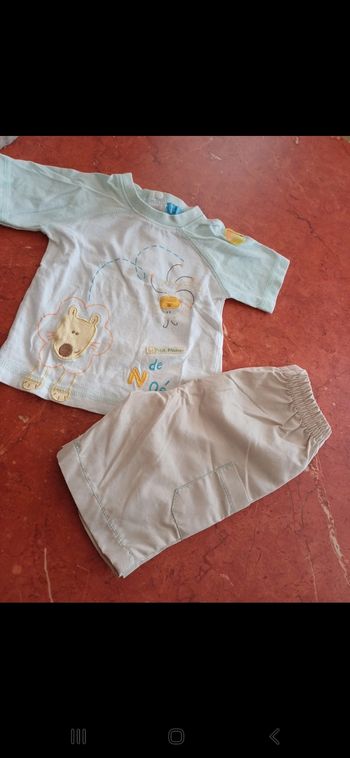 Ensemble bébé taille 3 mois