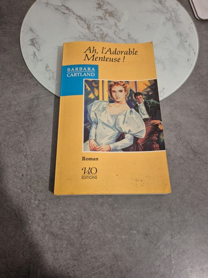 Ah, l'adorable menteuse