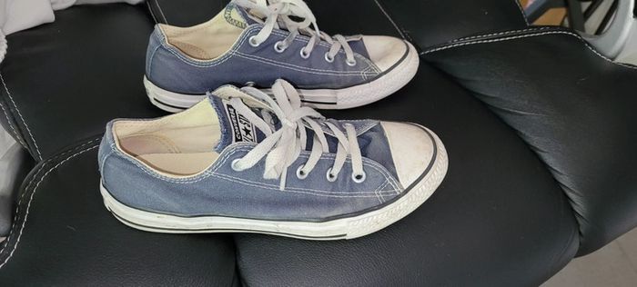 Converse bleu marine