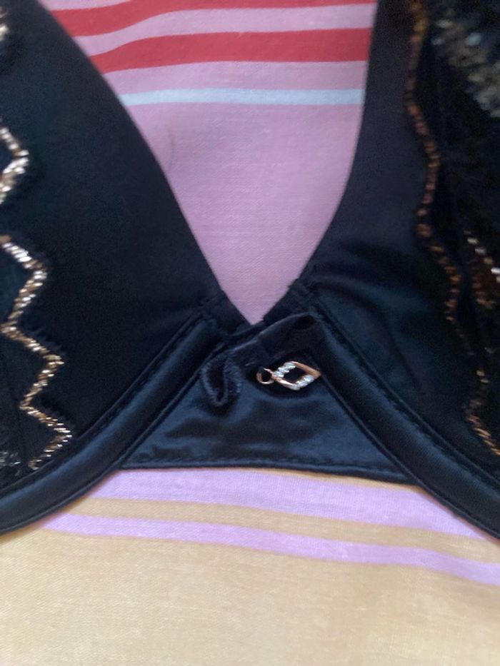 Soutien gorge - photo numéro 2