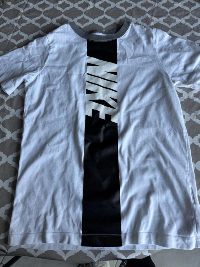 T shirt Nike enfant L