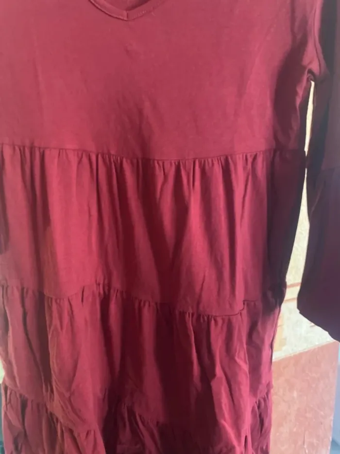 Robe courte bordeaux Boohoo - Taille 38 - Très bon état - photo numéro 6