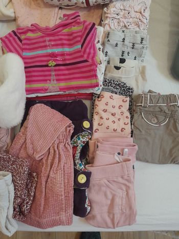 Lot vêtements fille  taille 6 mois