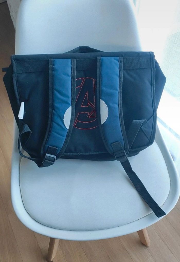Cartable Marvel TBE - photo numéro 2