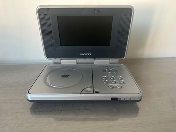  Lecteur DVD portable Scott à réparer 