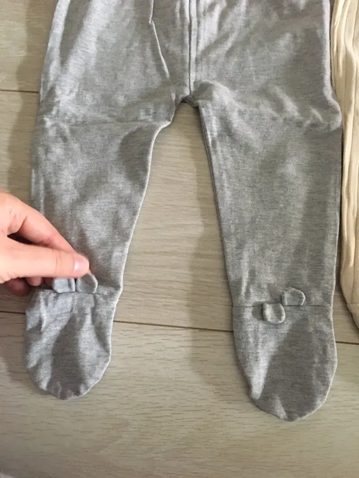 Lot 2 pantalons fins / leggings vertbaudet 9 mois - photo numéro 2