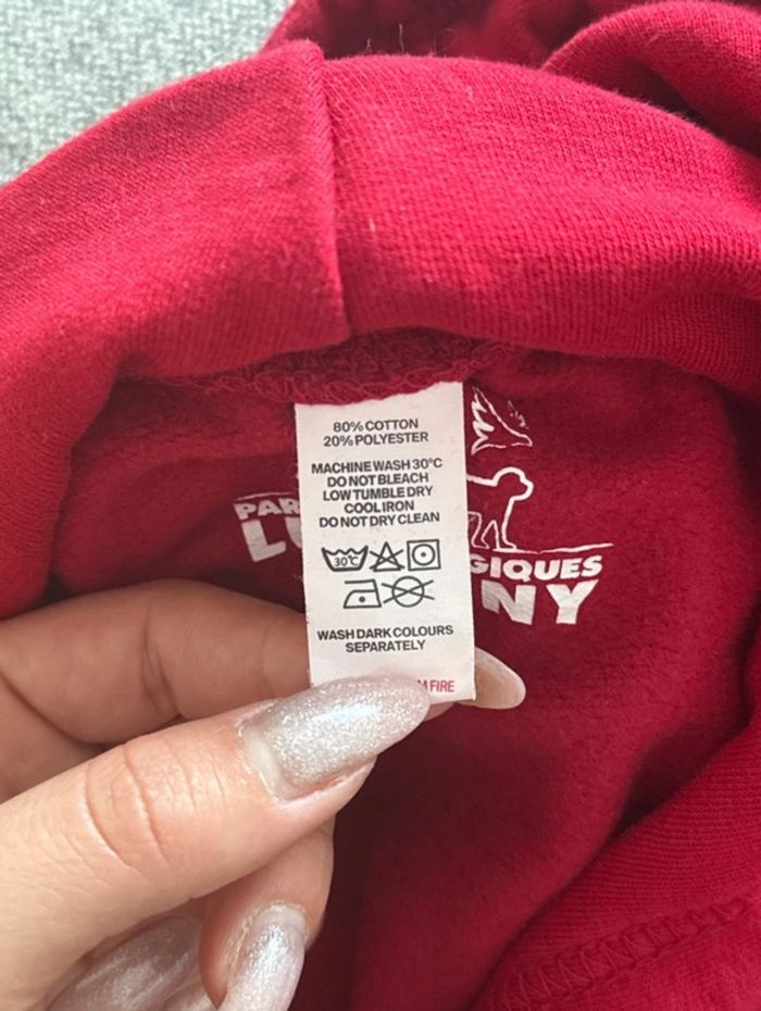 Pull à capuche rouge avec motif Lion King - photo numéro 2