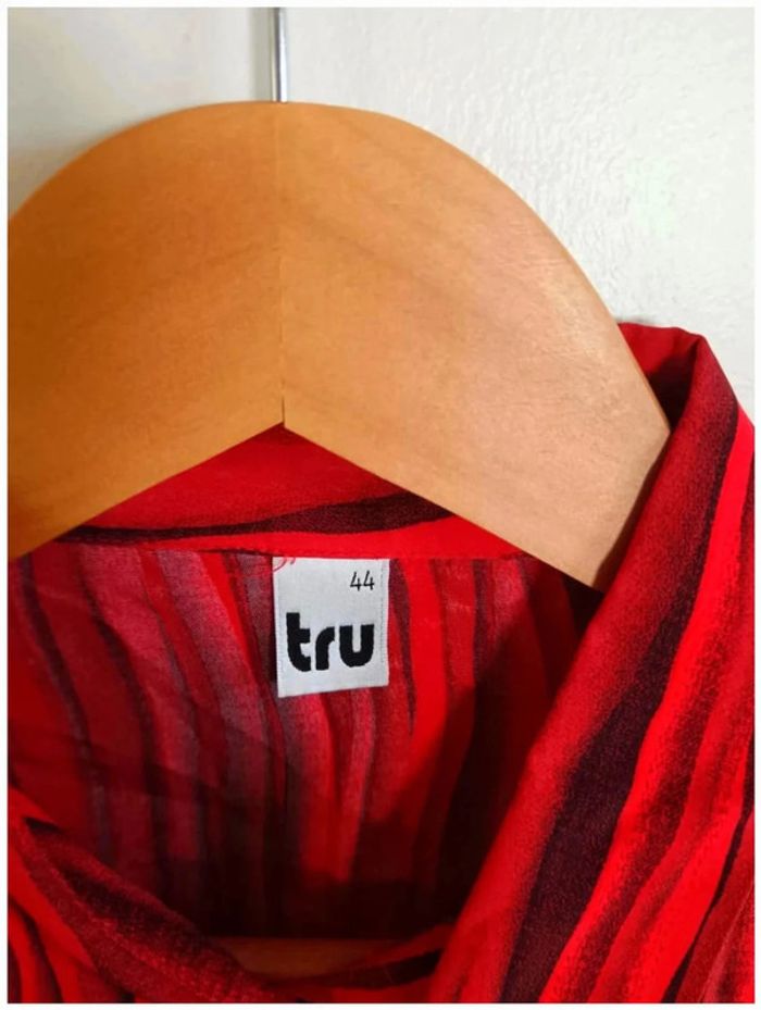 C26 chemise rouge Tru city 44 - photo numéro 3
