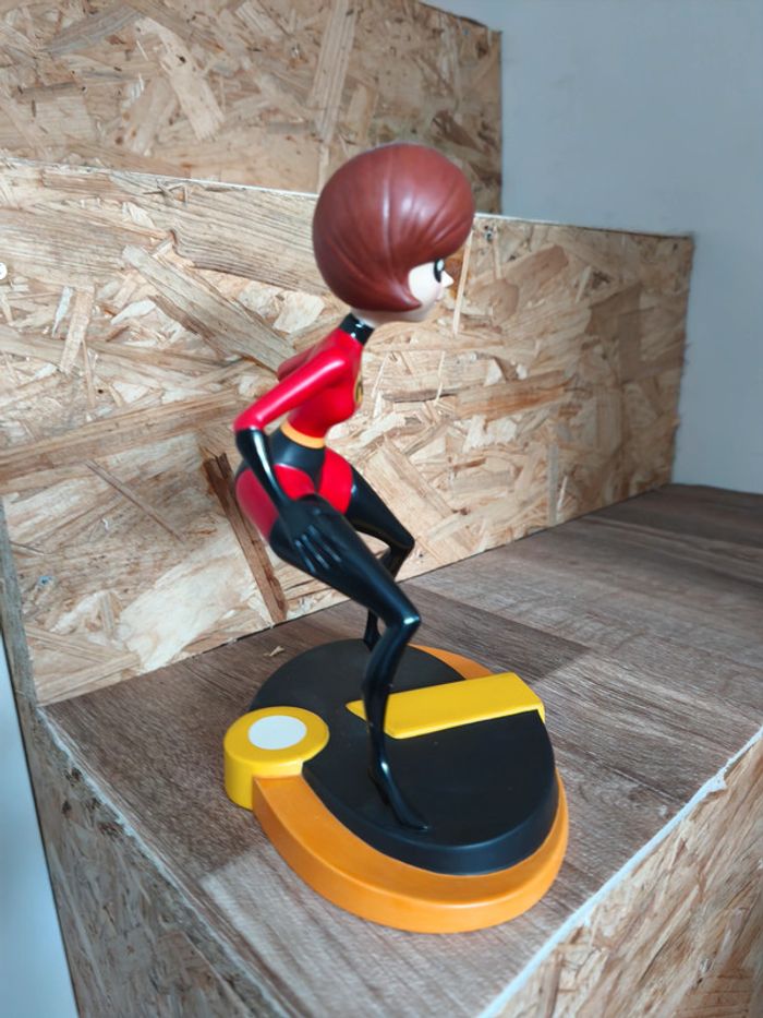 WDCC « Limber Lady » Elastigirl des Indestructibles disney - photo numéro 4