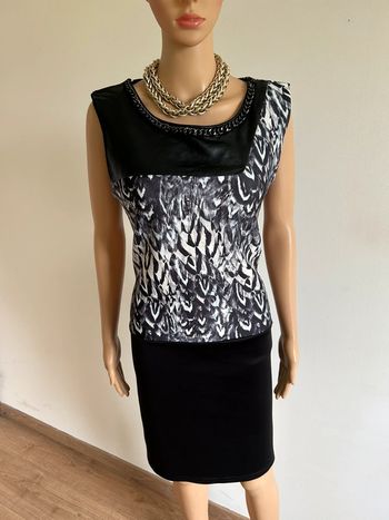 Robe noire et grise sans manches avec simili cuir Jus d’Orange taille 4 jamais portée