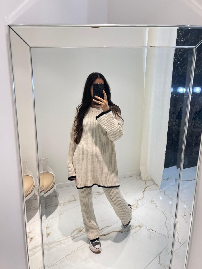 Magnifique ensemble pull + pantalon très tendance L'ensemble est neuf avec étiquette 🏷 - photo numéro 4