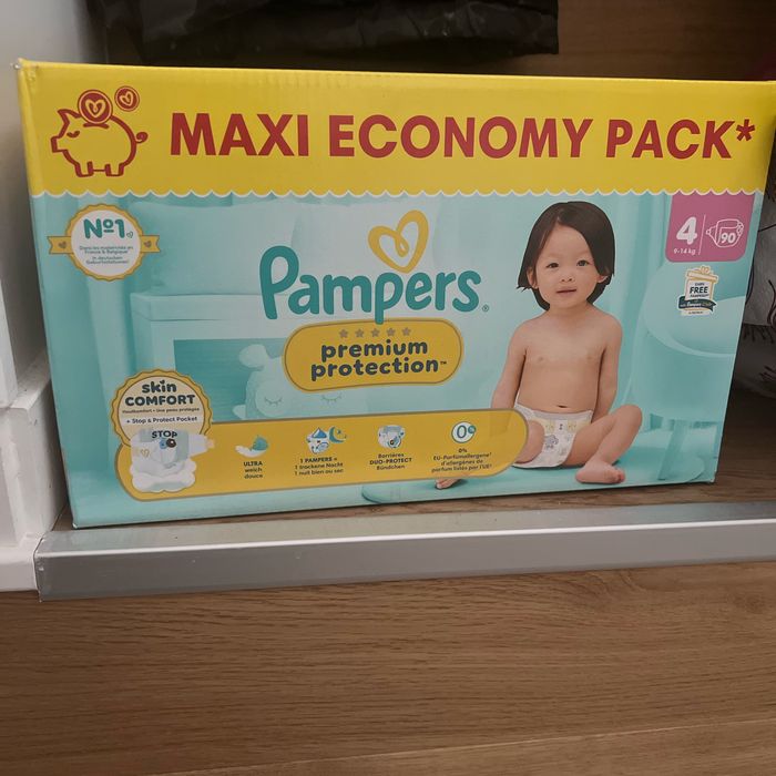 Pack Pampers premium protection T4 90 couches