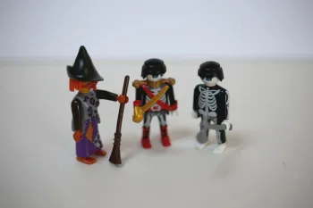Ensemble personnages Playmobil  thème Halloween