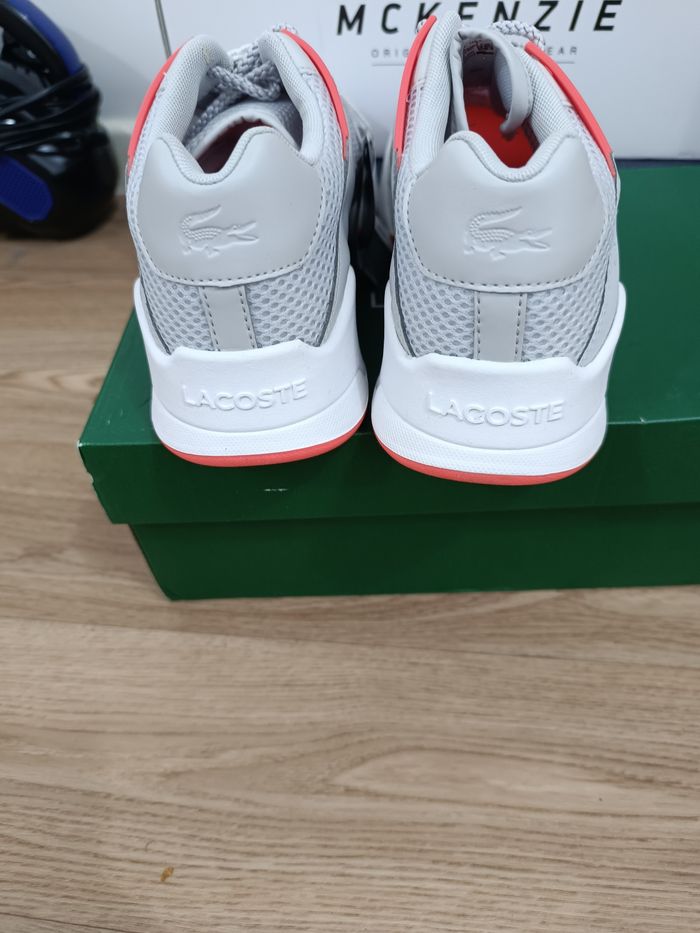 Basket femme neuf avec étiquette (150€ - photo numéro 3