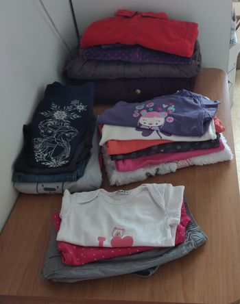 Lot de vêtements 23/24 mois et 3 ans fille