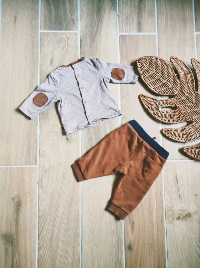 🐶Obaïbi - Ensemble Pantalon molletonné marron et T-shirt motifs ours- Taille 3 mois - photo numéro 3