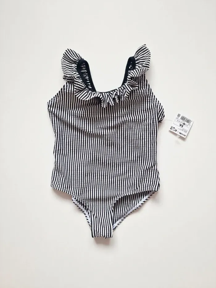 Kiabi - Maillot de bain une pièce - Neuf avec étiquette ! (5 ans) - photo numéro 2