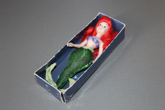 Figurine Ariel - La petite sirèene - photo numéro 4