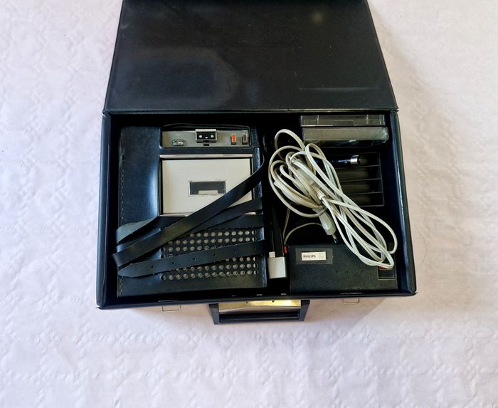 Magnétophone vintage , année 70 , Philips N2203 , Rare - photo numéro 4