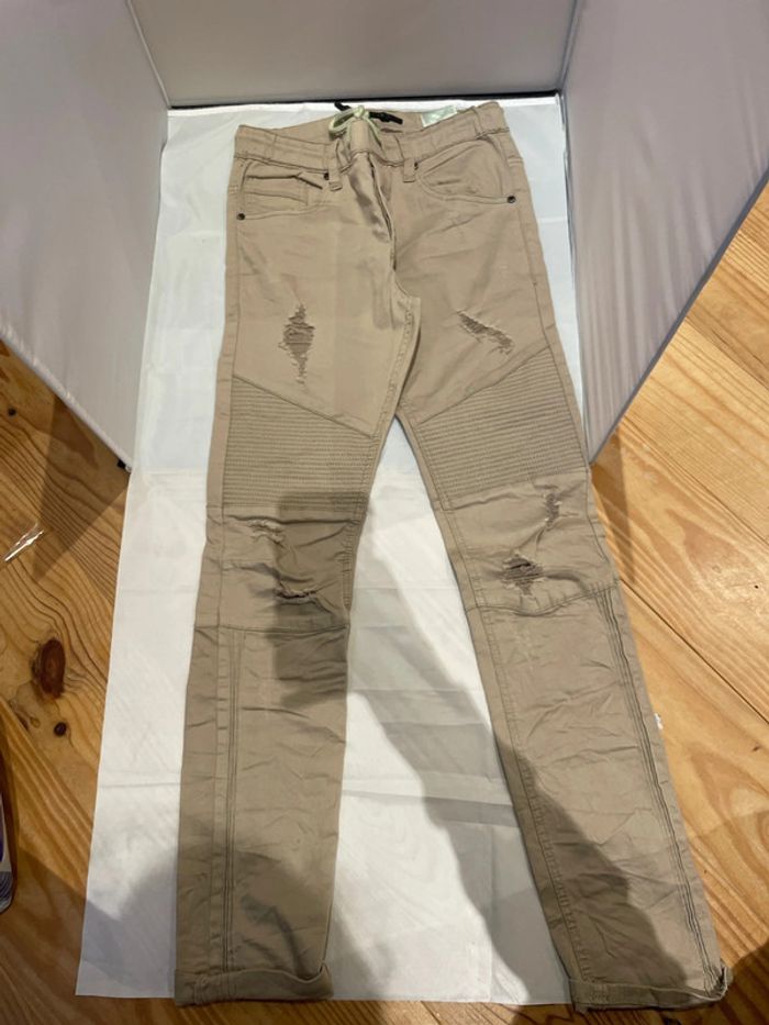 Pantalon à trous - photo numéro 2