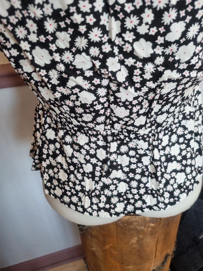 Haut fleuri noir et blanc 38 pimkie - photo numéro 6
