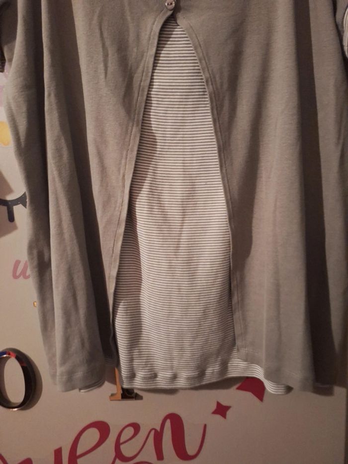 Tee-shirt très bon état - photo numéro 3
