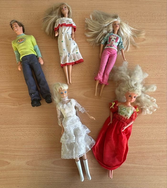 🌸 Lot Barbie Vintage + Ken – Tenues Variées 🌸